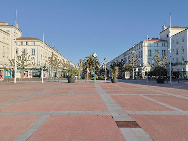 Vente Fond de commerce 1 pièce 48.81 m2 Royan