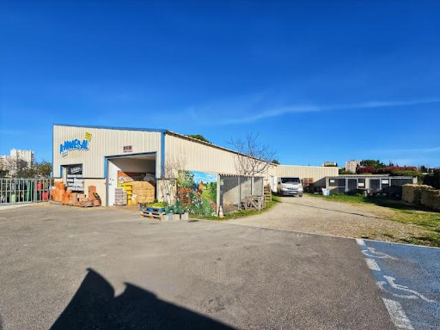 Vente Fond de commerce 298 m2 Nimes