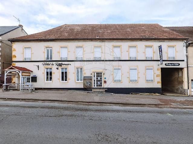 Vente Fond de commerce 20 pièces 710 m2 Dompierre sur Besbre