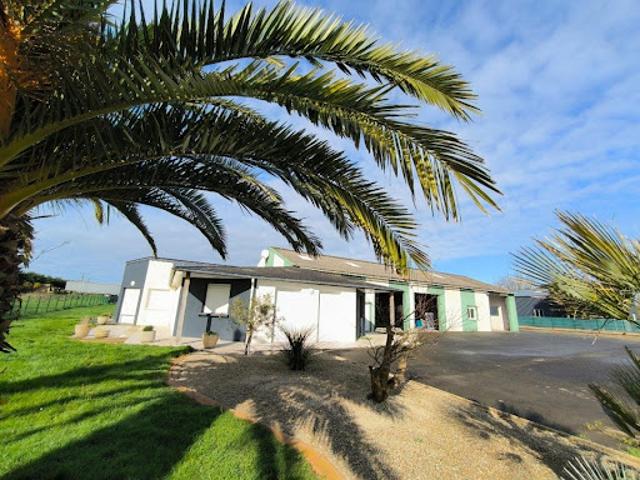 Vente Fond de commerce 2 pièces 450 m2 Kermaria Sulard