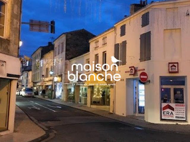 Vente Viager 0 pièces 363 m2 Surgères