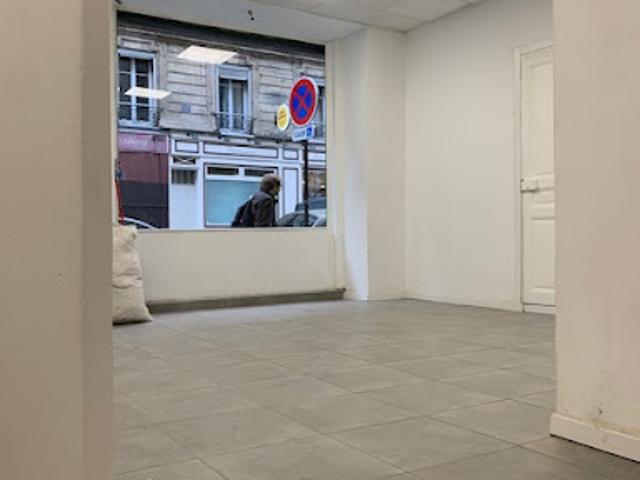 Vente Fond de commerce 39.9 m2 Paris 18ème