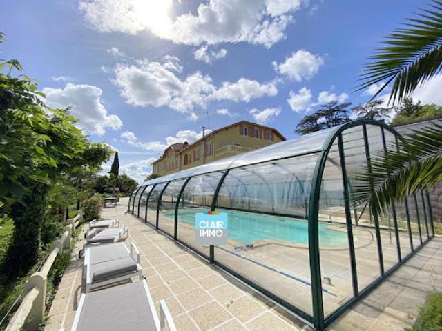 Vente Fond de commerce 33 pièces 850 m2 Cazaubon