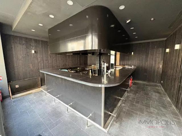 Vente Fond de commerce 3 pièces 55.72 m2 Paris 18ème