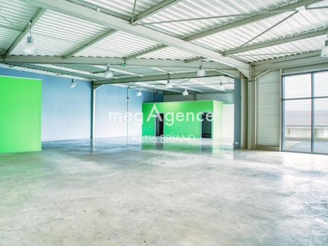 Vente Fond de commerce 3 pièces 600 m2 Laval