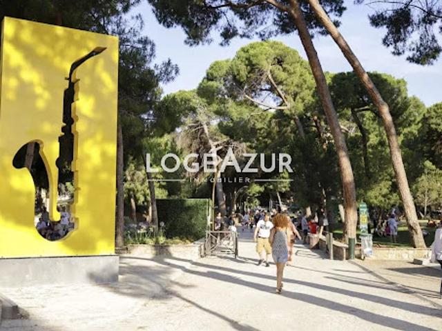 Vente Fond de commerce 3 pièces 96 m2 Antibes