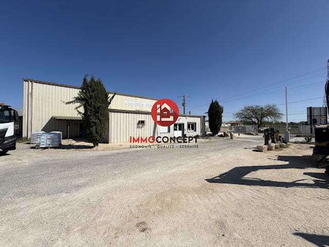 Vente Fond de commerce 0 pièces 450 m2 Laudun l'Ardoise