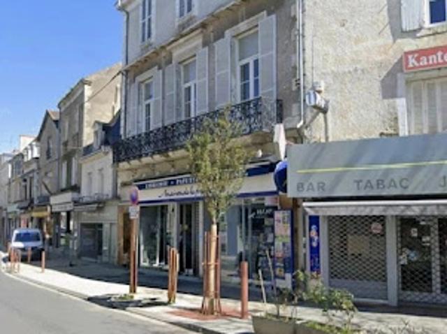 Vente Fond de commerce 4 pièces 140 m2 Argenton sur Creuse