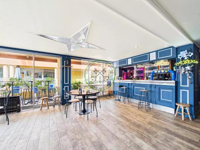 Vente Fond de commerce 4 pièces 114.7 m2 Saint raphael