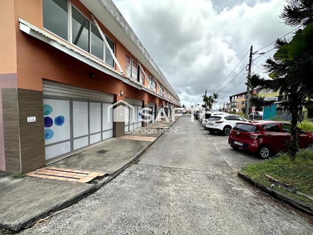 Vente Fond de commerce 4 pièces 209 m2 Saint joseph