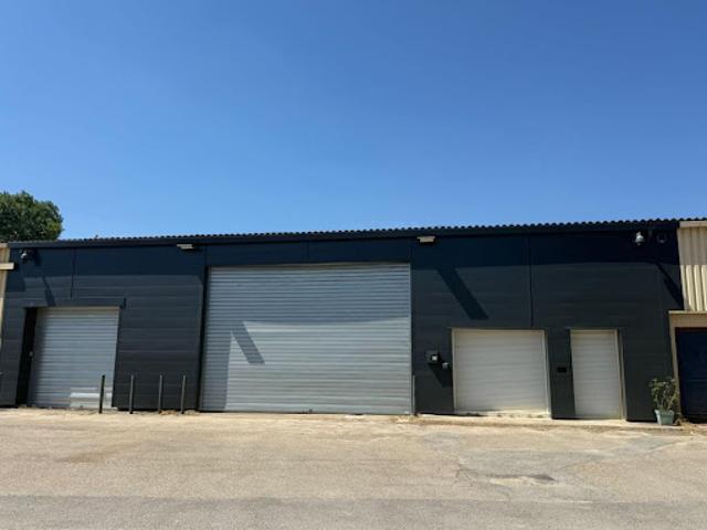 Vente Fond de commerce 500 m2 Remoulins