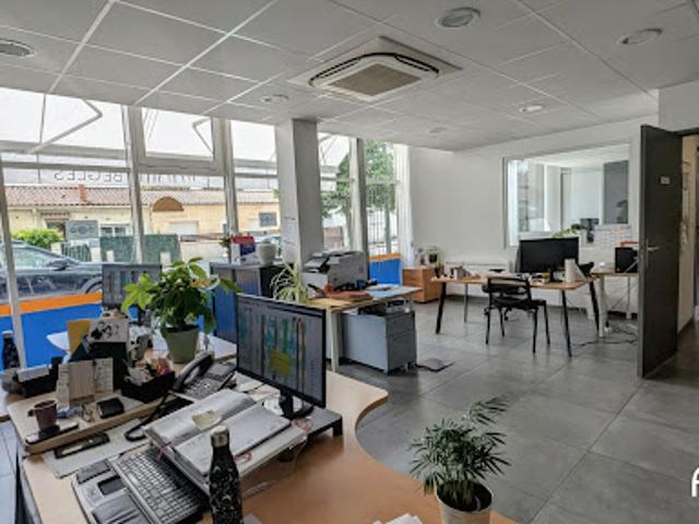 Vente Fond de commerce 5 pièces 147 m2 Begles