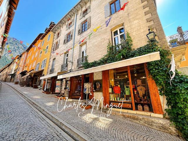 Vente Fond de commerce 6 pièces 214 m2 Briançon
