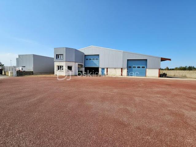 Vente Fond de commerce 8 pièces 770 m2 Commelle Vernay