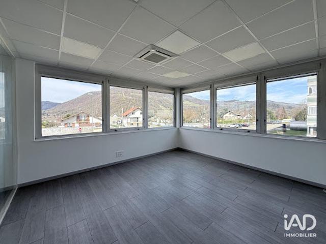 Vente Fond de commerce 799 m2 Saint Etienne de Crossey
