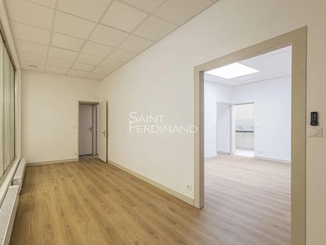 Vente Fond de commerce 89.81 m2 Paris 15ème