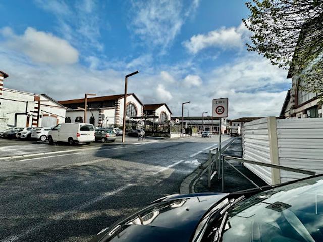 Vente Fond de commerce 821 m2 Tarbes