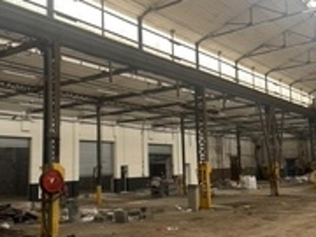 Vente garage 113 m²
