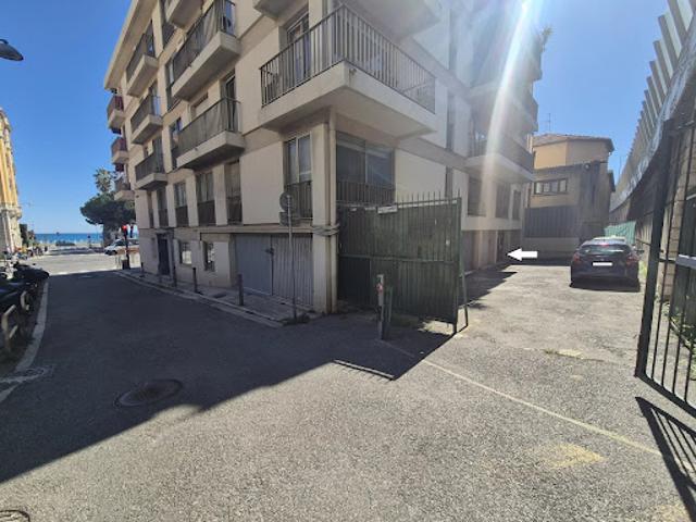 Vente Garage 12 m2 Cannes