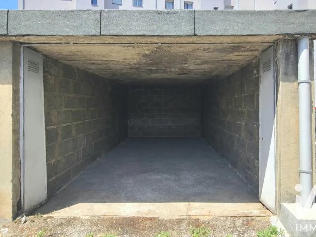 Vente Garage 15 m²