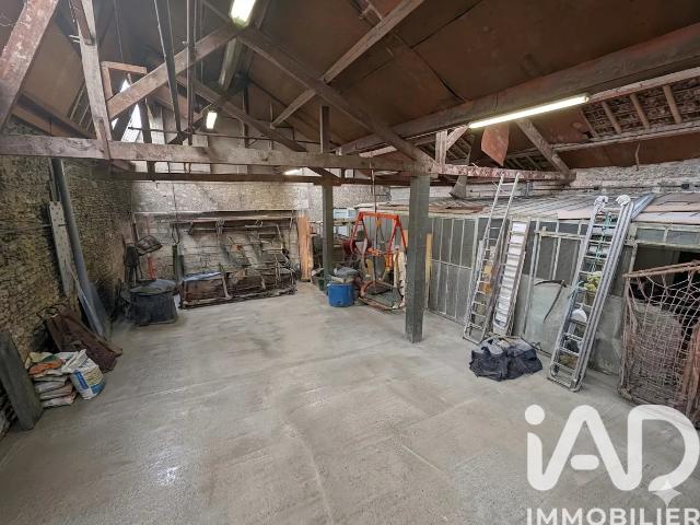 Vente Garage 240 m²