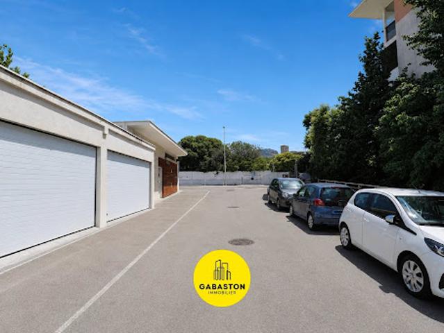 Vente Garage 25 m2 Marseille 8ème