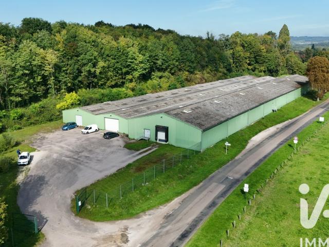 Vente garage 7 000 m²