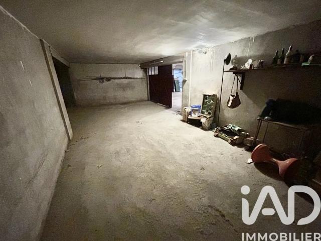 Vente Garage 68 m²