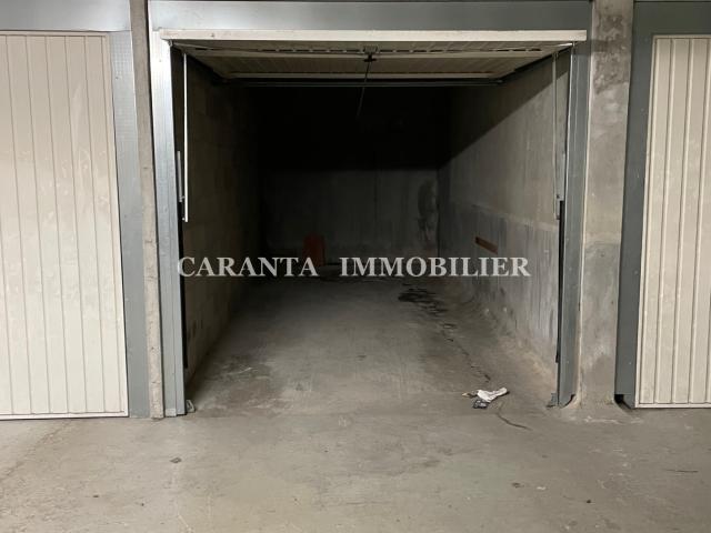 Vente Garage centre ville sainte maxime