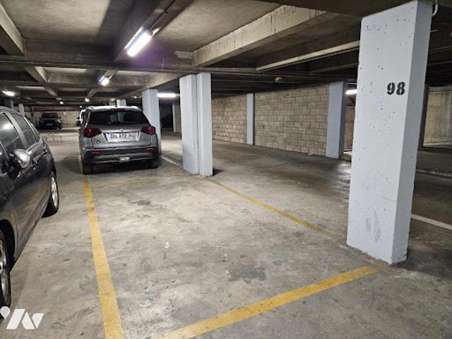 Vente Garage Paris 10ème