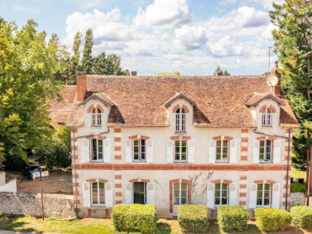 Vente Propriété 18 pièces 1036 m2 Bourges
