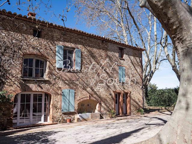 Vente Gite 20 pièces 468 m2 Perpignan