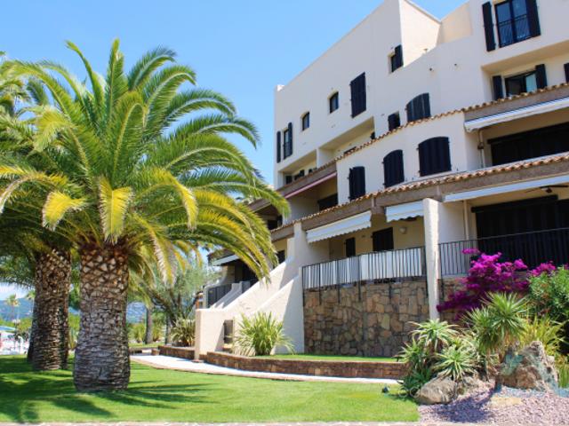 Vente grand studio aux Marines de Cogolin