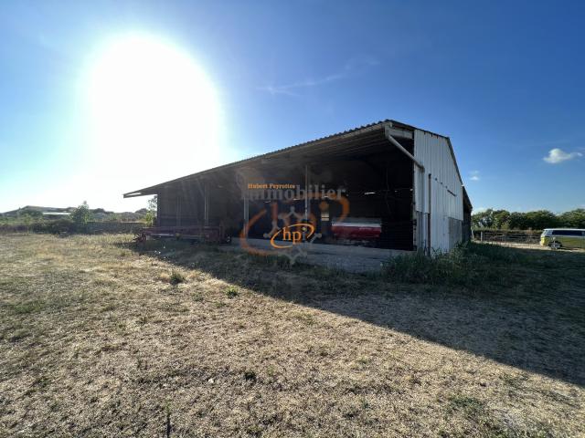 Vente hangars avec terrain Saint Victor et Melvieu