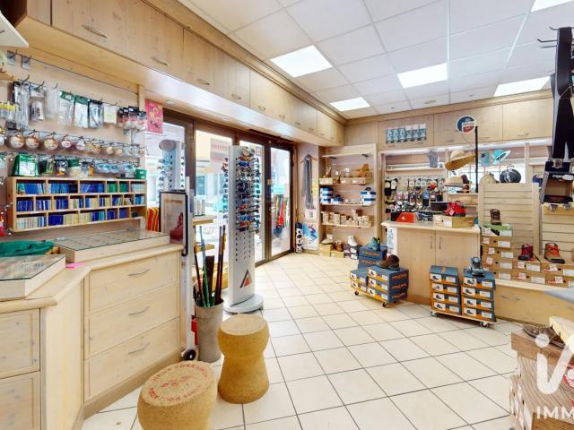 Vente Habillement, Textile 110 m²