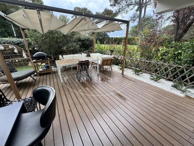 VENTE HAUTS DE VAUGRENIER APPARTEMENT 3 PIECES 695 000. €