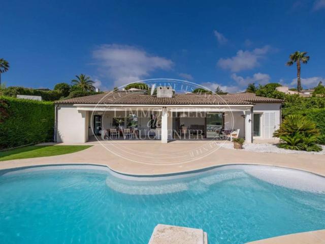VENTE HAUTS DE VAUGRENIER VILLA 5 PIECES 1 895 000. €