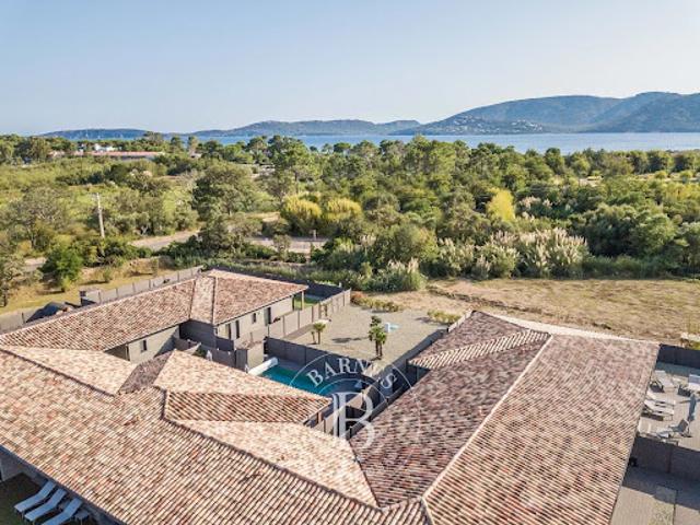 Vente Hôtel 25 pièces 668.5 m2 Lecci