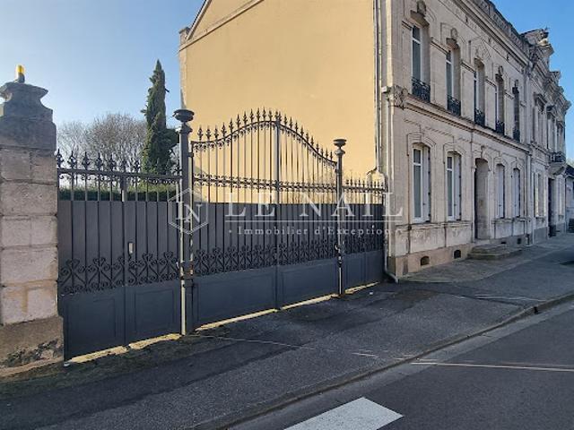Vente Hôtel particulier 7 pièces 225 m2 Alençon