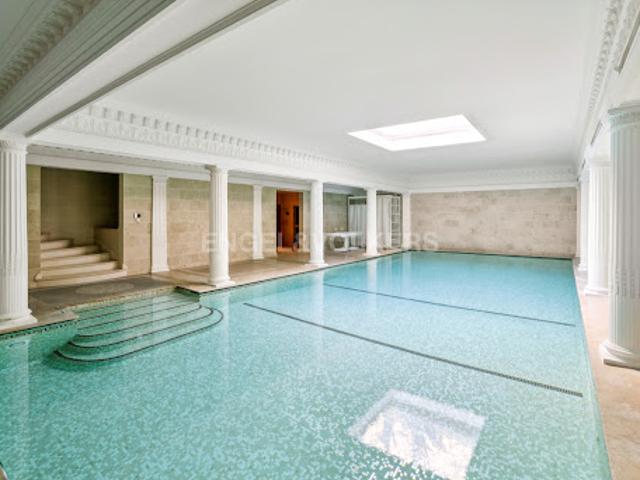 Vente Hôtel particulier 8 pièces 731 m2 Neuilly sur Seine