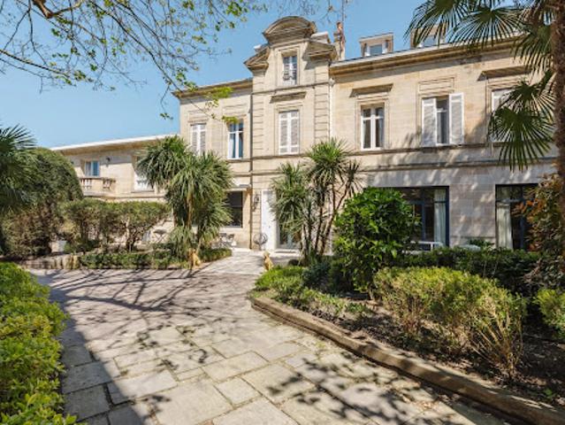 Vente Hôtel particulier 9 pièces 560 m2 Bordeaux