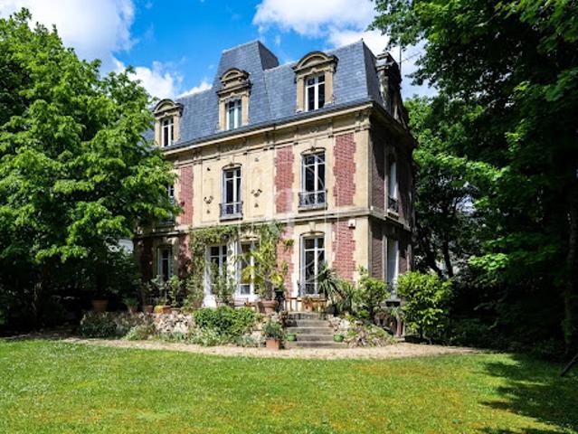 Vente Hôtel particulier 9 pièces 300 m2 Le Vésinet