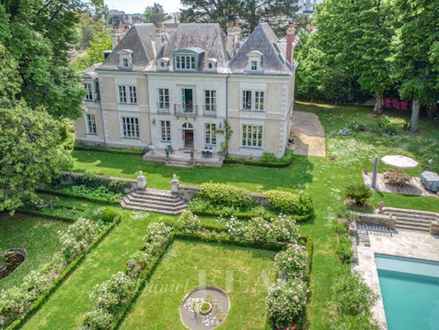 Vente Hôtel particulier 13 pièces 460 m2 Nantes