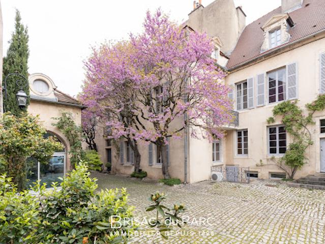 Vente Hôtel particulier 10 pièces 380 m2 Dijon