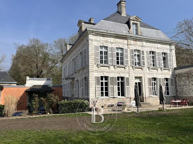 Vente Hôtel particulier 10 pièces 480 m2 Arras