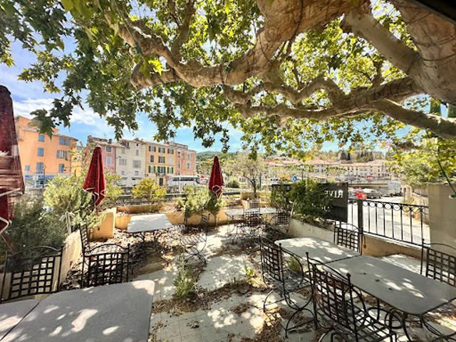Vente Hôtel particulier 11 pièces 425 m2 Apt