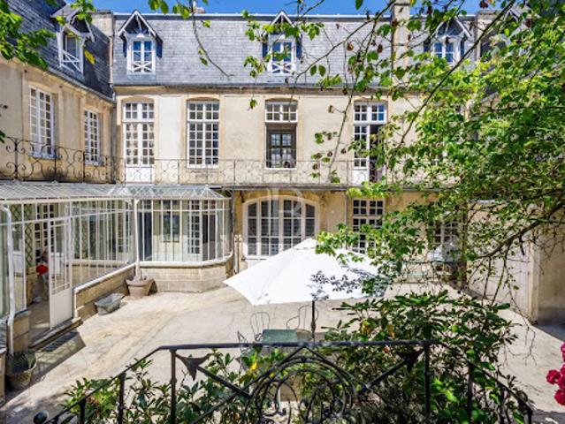 Vente Hôtel particulier 14 pièces 416 m2 Bayeux