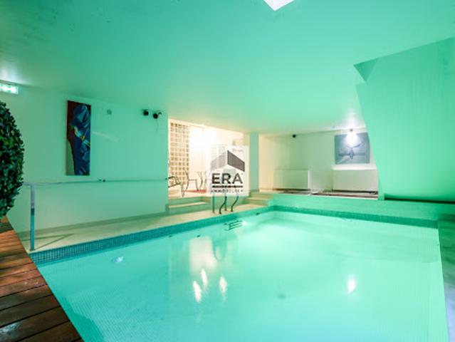 Vente Hôtel particulier 15 pièces 714 m2 Paris 4ème