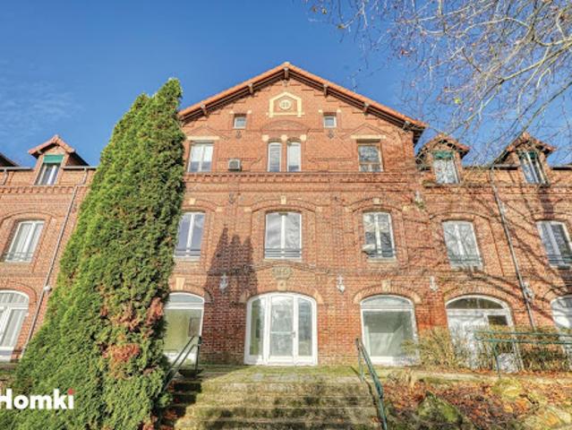 Vente Immeuble 42 pièces 925 m2 Trie Château
