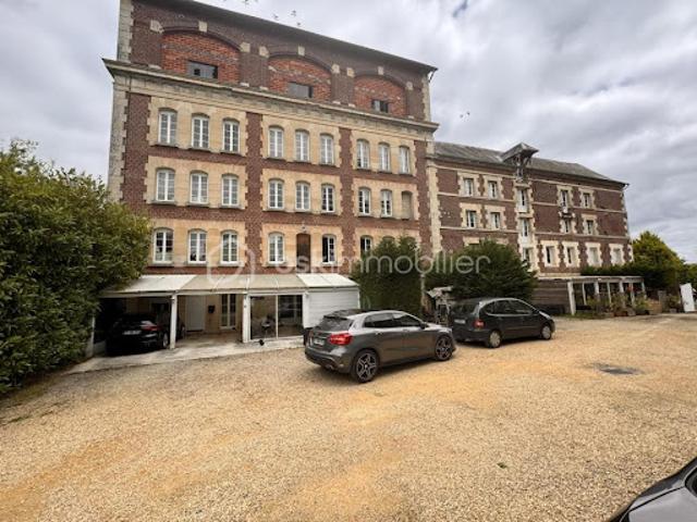 Vente Immeuble 45 pièces 1594 m2 Noyon